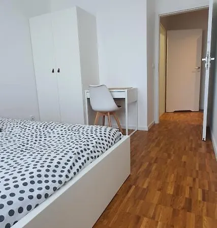 Apartament Na Klecinie * Breslau